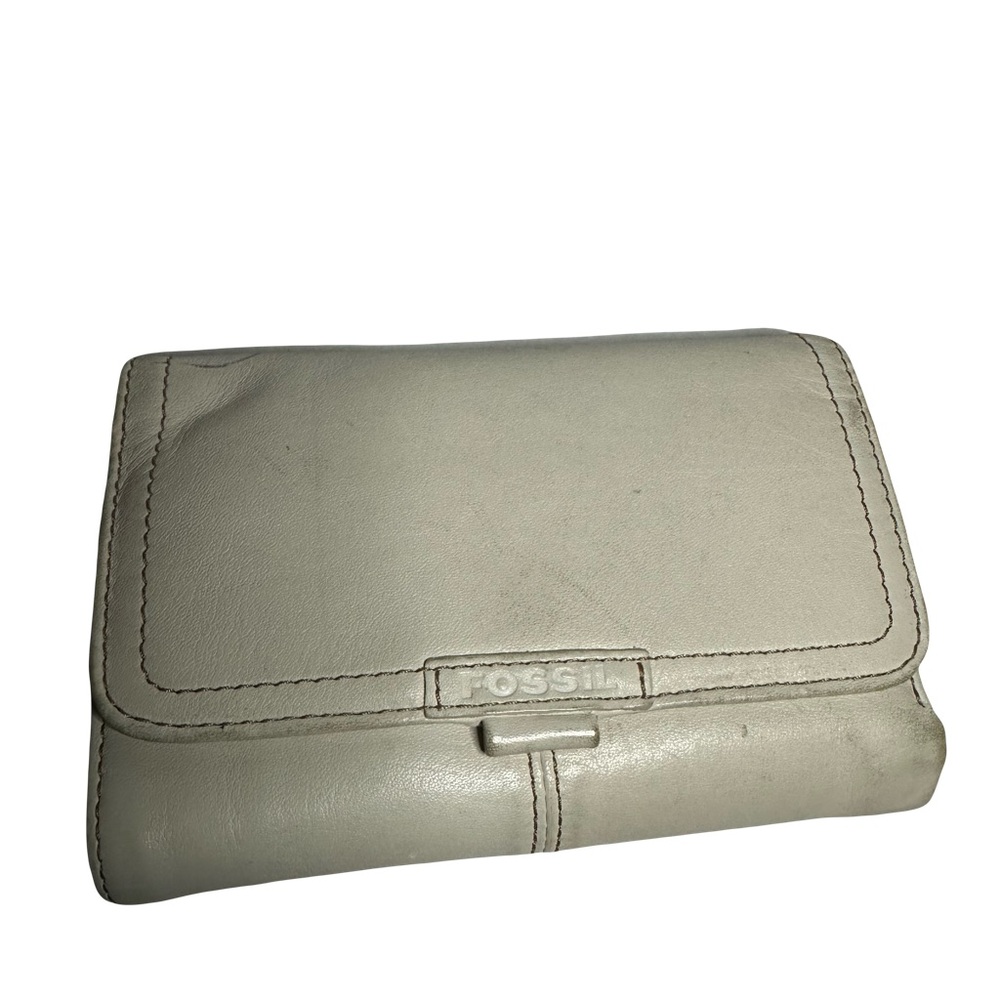 Fossil Women's Cream Leather Wallet
